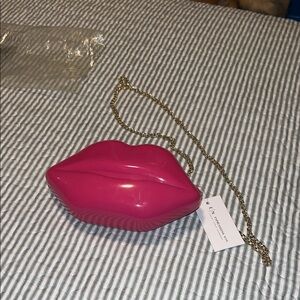FIN Lip-Shaped Pink Crossbody Bag